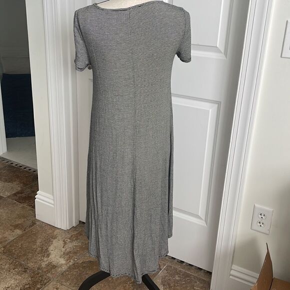 So soft and comfy Philosophy dress in soft tshirt fabric. - Picture 3 of 6